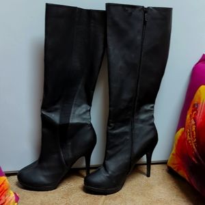 New Boots Knee High Black Heels Size 8.5